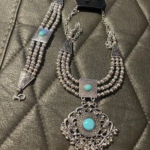 Beautiful necklace, earrings and bracelet